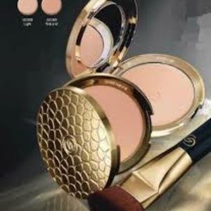 GIORDANI GOLD Jewel Powder compact makeup light
